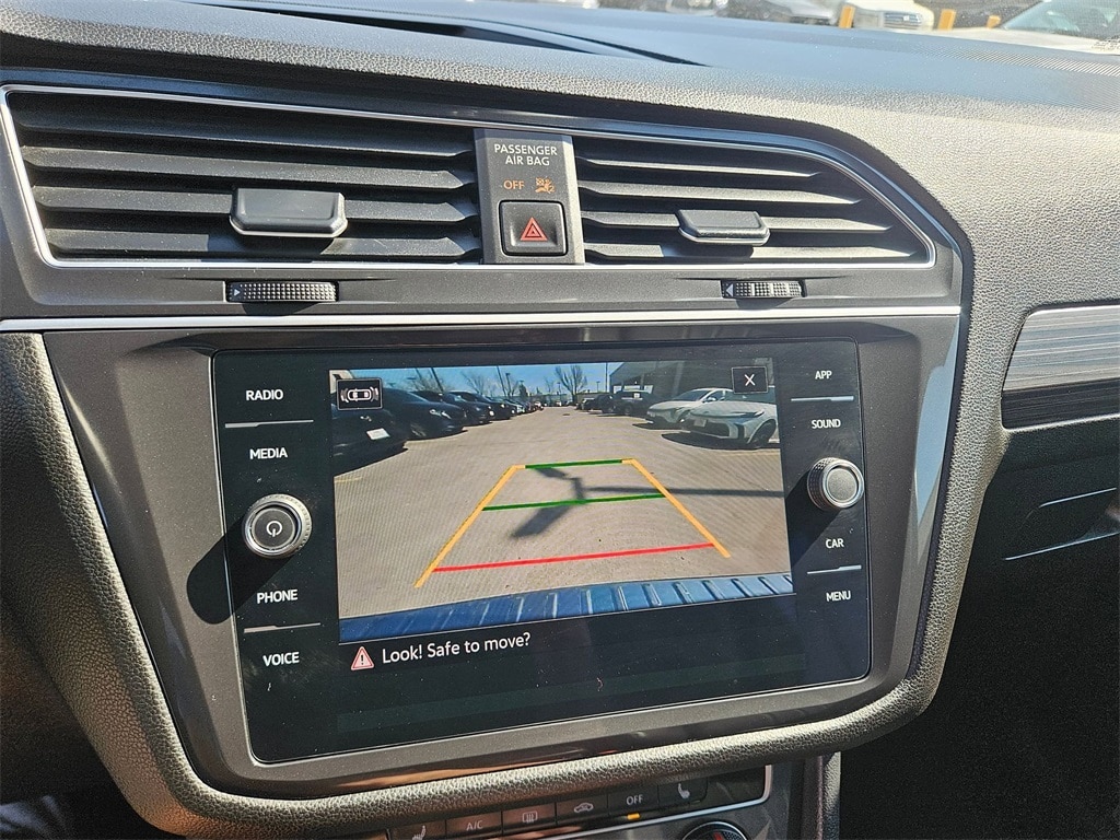 Thumbnail: 2024 Volkswagen Tiguan - 21