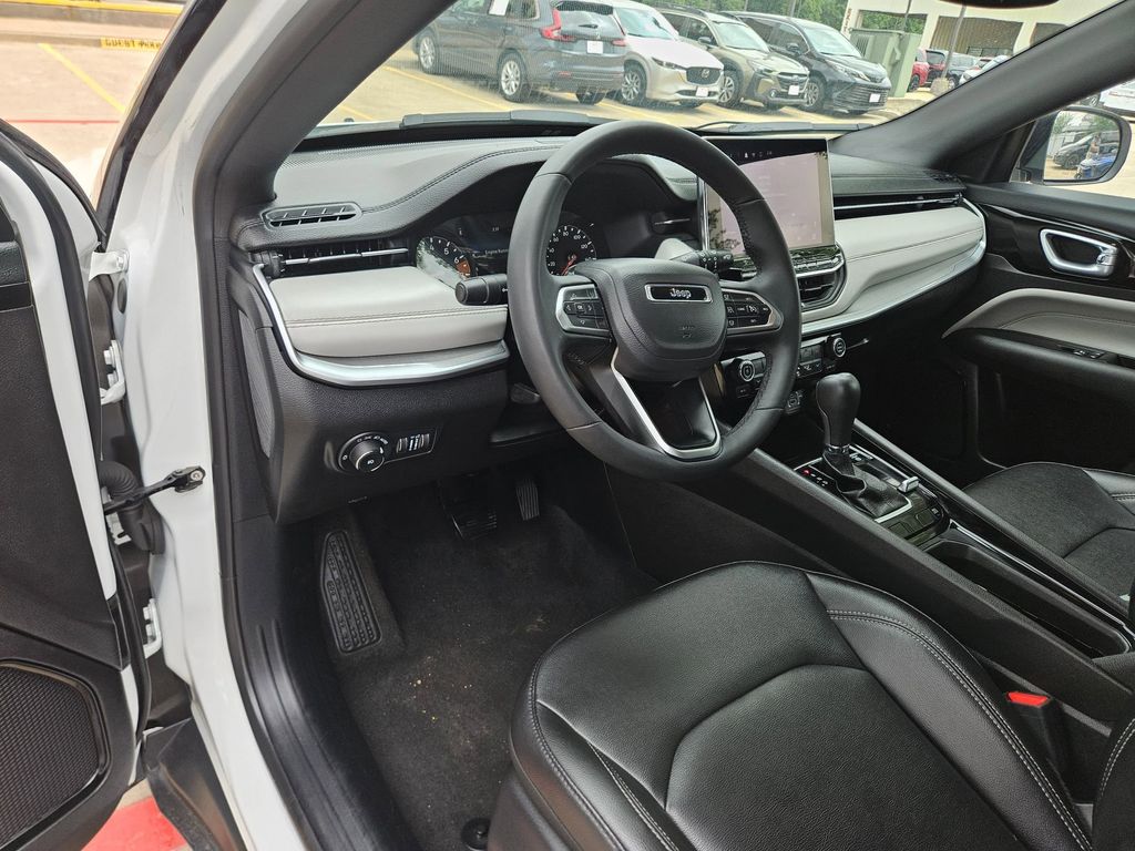 Thumbnail: 2025 Jeep Compass - 13