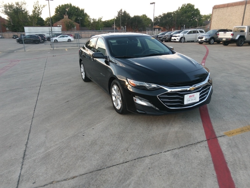 Thumbnail: 2024 Chevrolet Malibu - 3