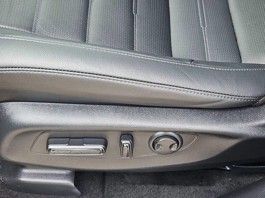 Thumbnail: 2025 Honda CR-V - 14