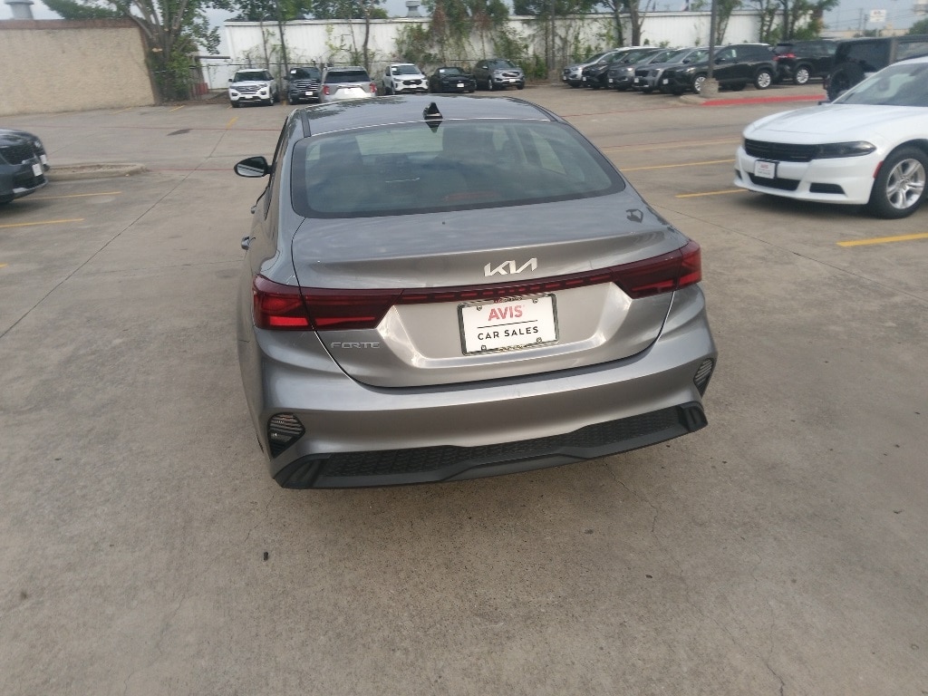 Thumbnail: 2024 Kia Forte - 5
