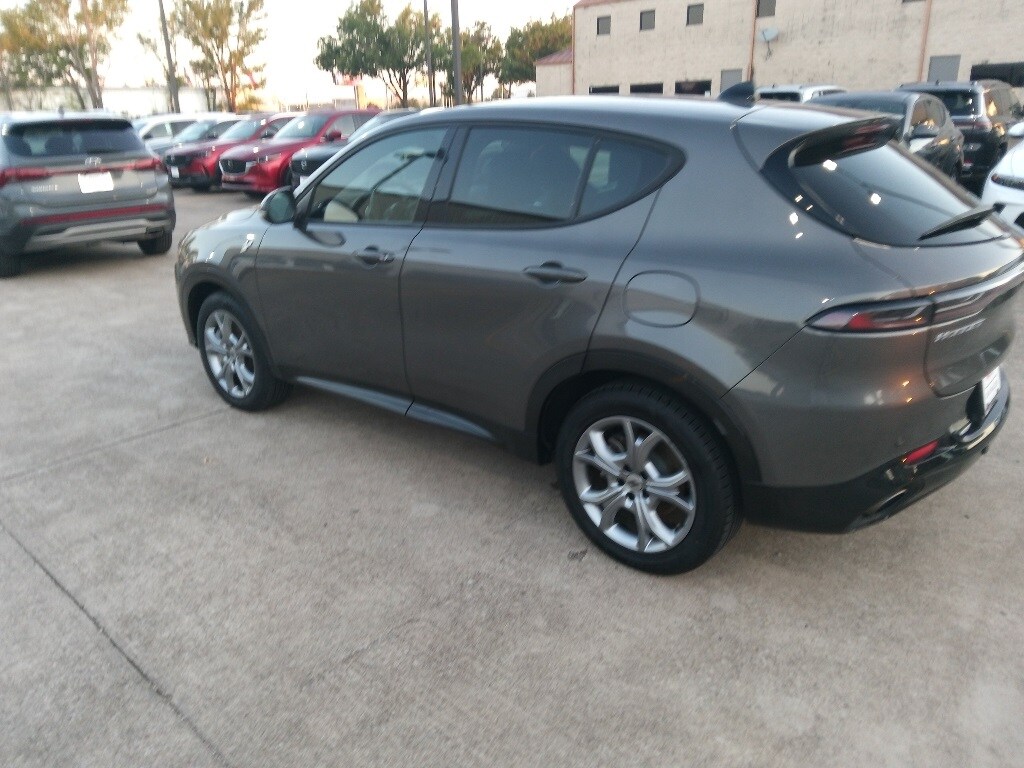 2024 Dodge Hornet R/T photo 4