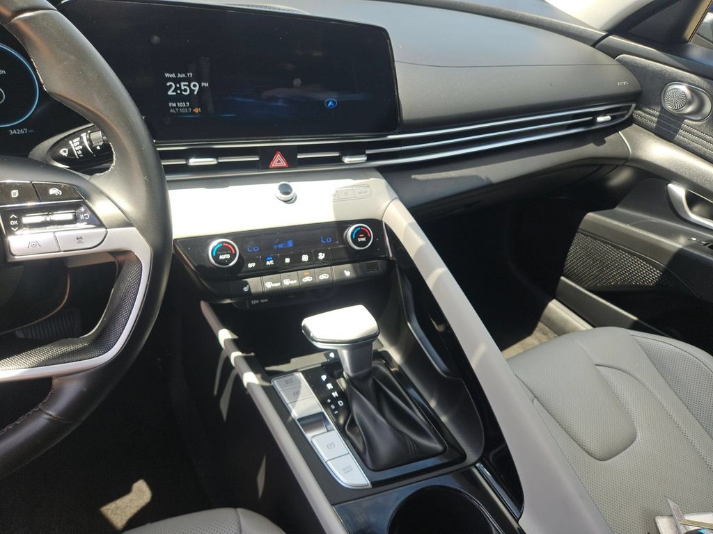 Thumbnail: 2025 Hyundai Elantra - 20
