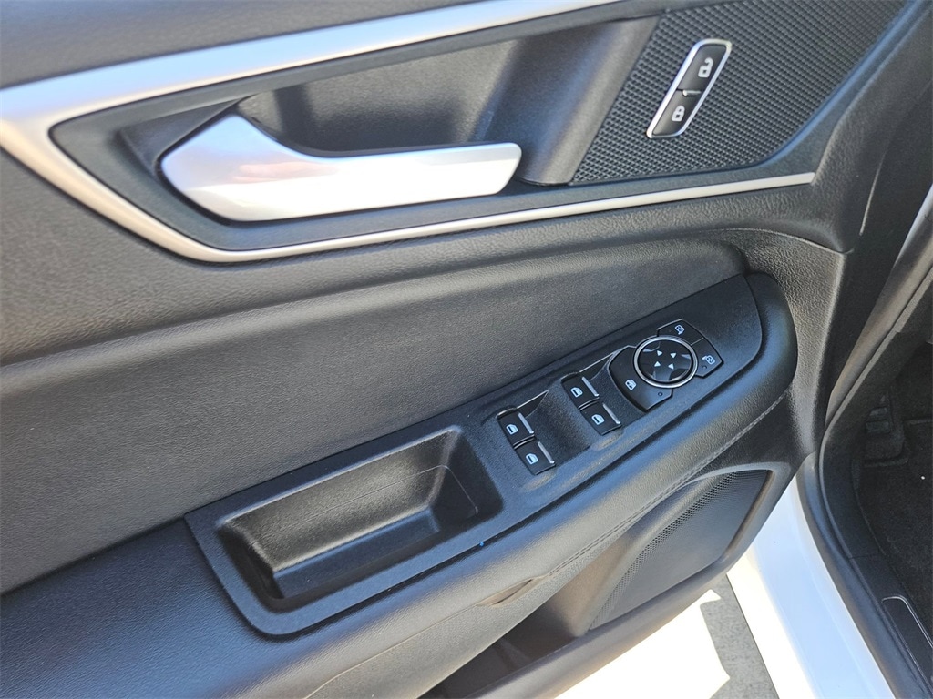 Thumbnail: 2024 Ford Edge - 13