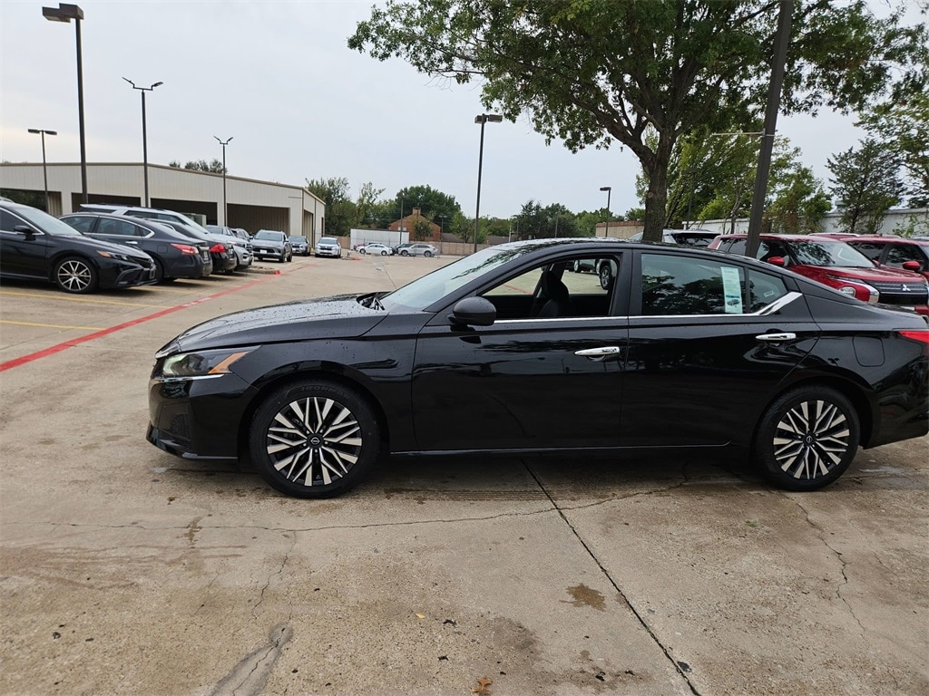 Certified 2024 Nissan Altima 2.5 SV Sedan