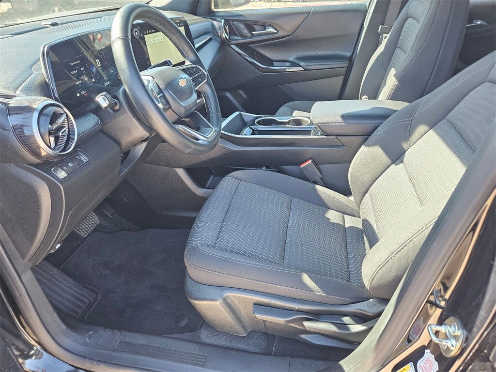 Thumbnail: 2025 Chevrolet Equinox - 11