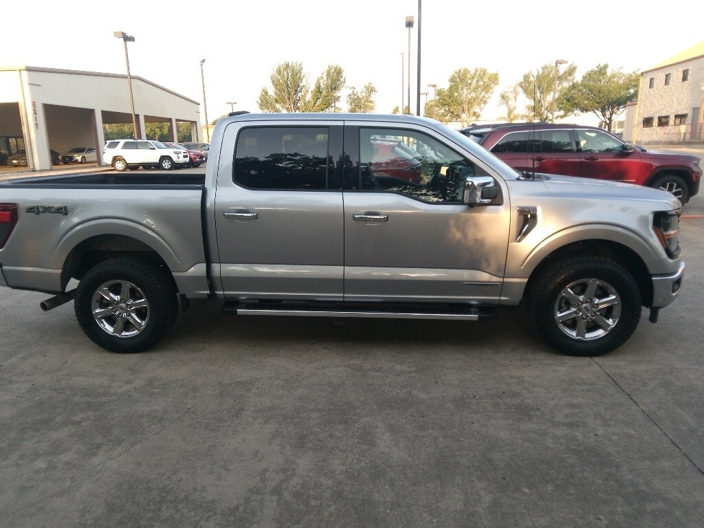 2024 Ford F-150 XLT photo 3