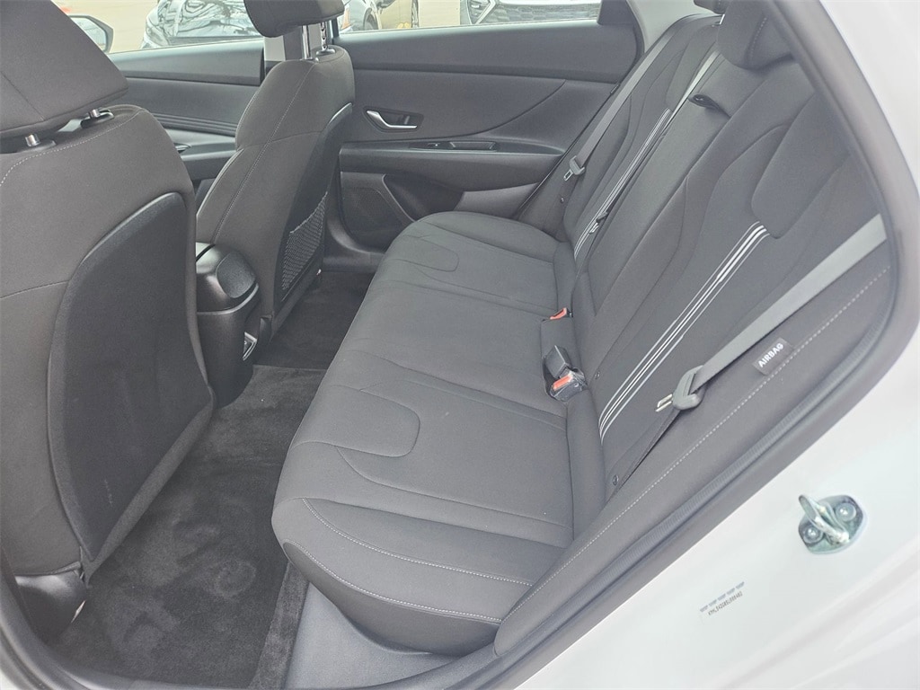 Thumbnail: 2025 Hyundai Elantra - 28