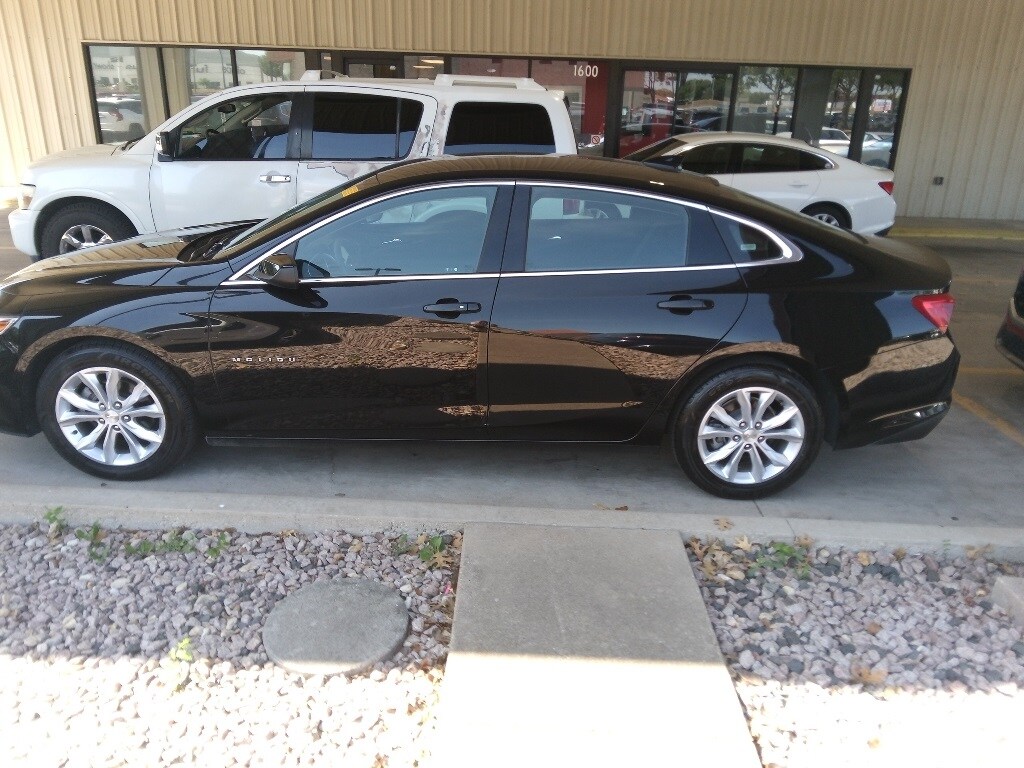 Thumbnail: 2023 Chevrolet Malibu - 3