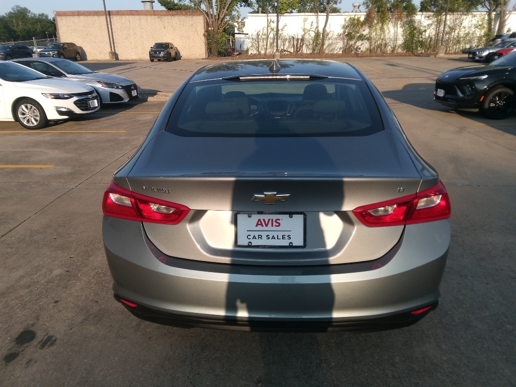 Thumbnail: 2023 Chevrolet Malibu - 7