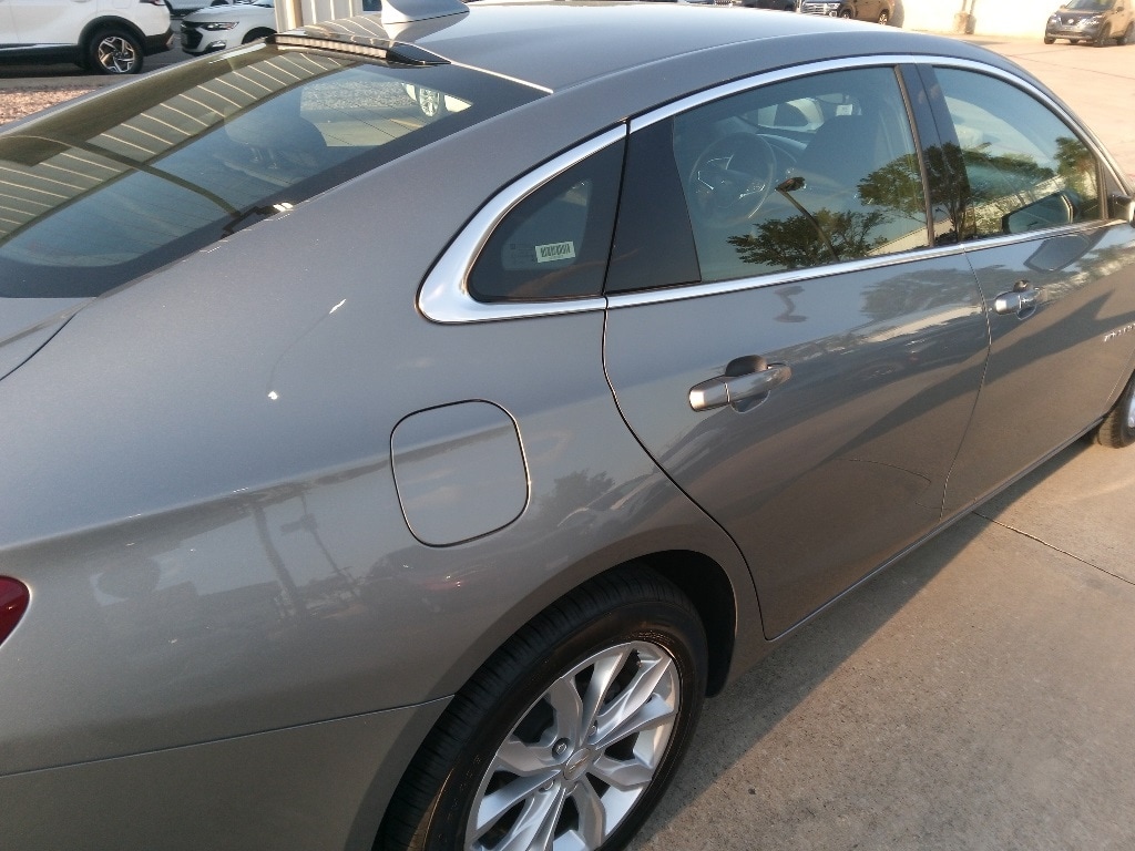 Thumbnail: 2023 Chevrolet Malibu - 6