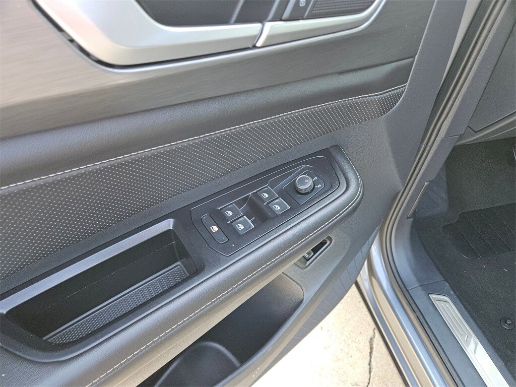 Thumbnail: 2025 Volkswagen Atlas - 14