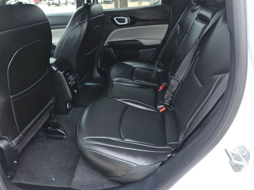 Thumbnail: 2025 Jeep Compass - 27