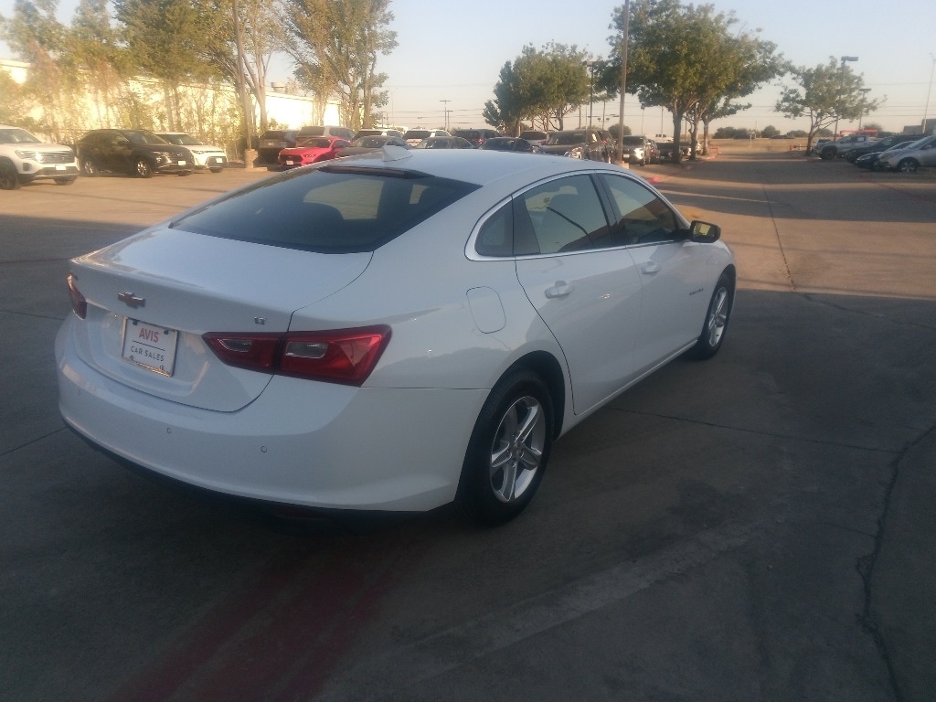Thumbnail: 2024 Chevrolet Malibu - 9