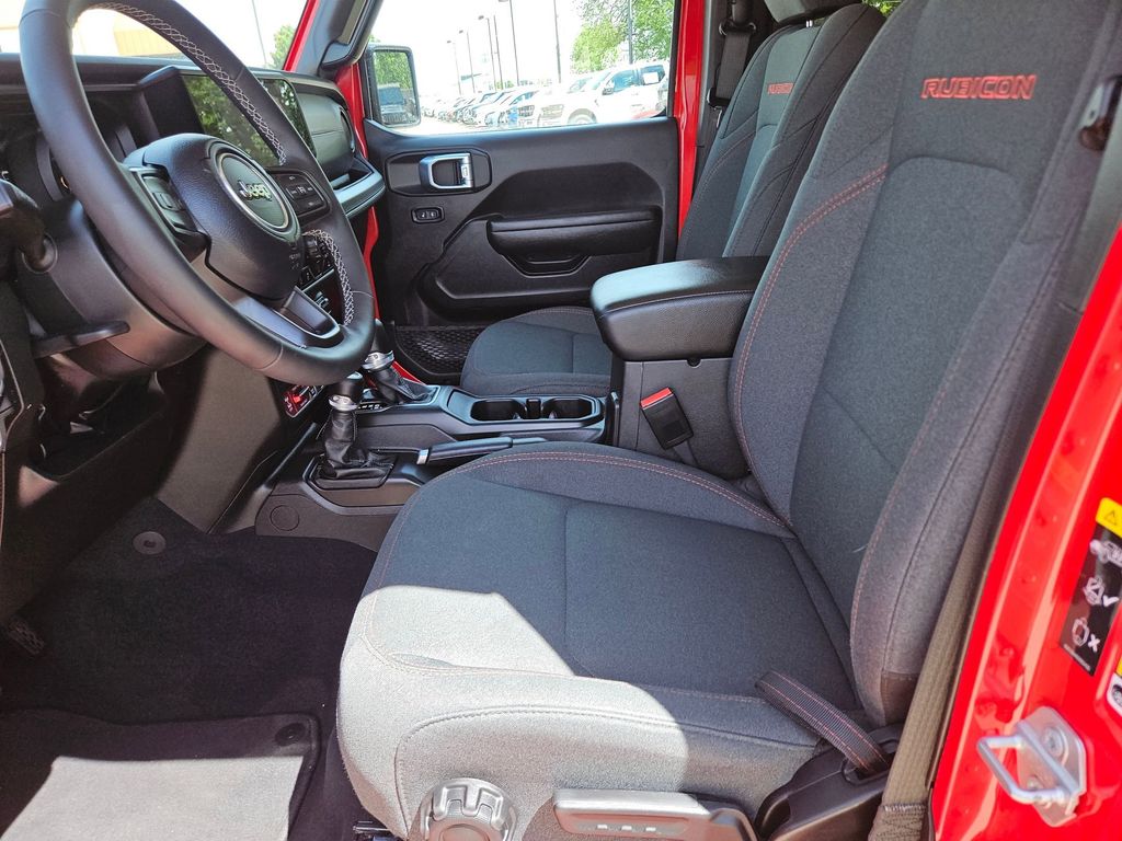 Thumbnail: 2025 Jeep Wrangler - 11