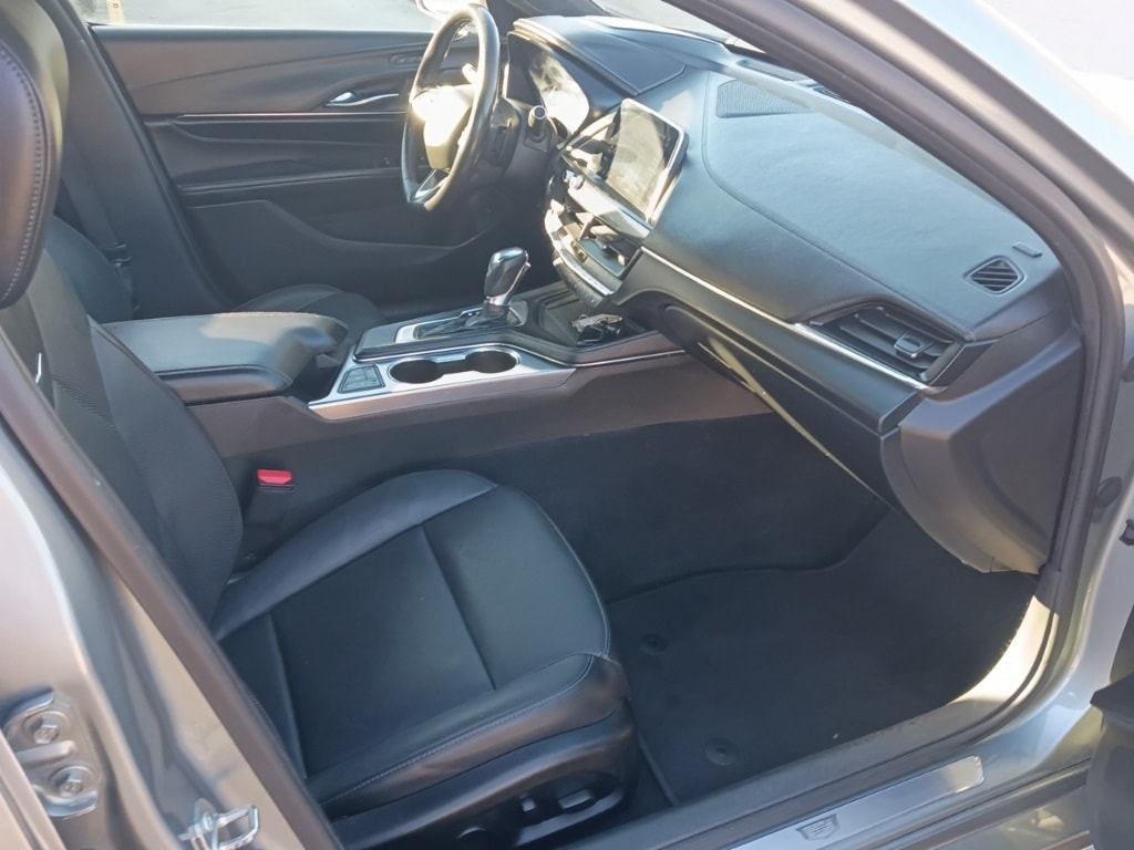 Thumbnail: 2023 Cadillac CT4 - 8