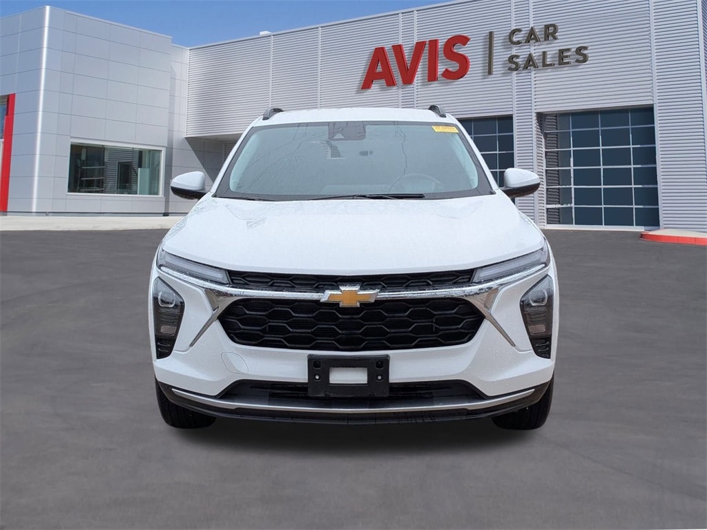 Thumbnail: 2025 Chevrolet Trax - 10