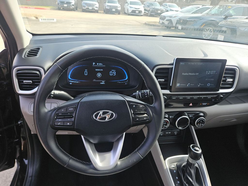 Thumbnail: 2025 Hyundai Venue - 17