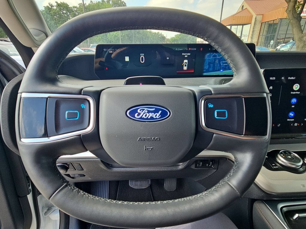 Thumbnail: 2025 Ford Expedition - 23