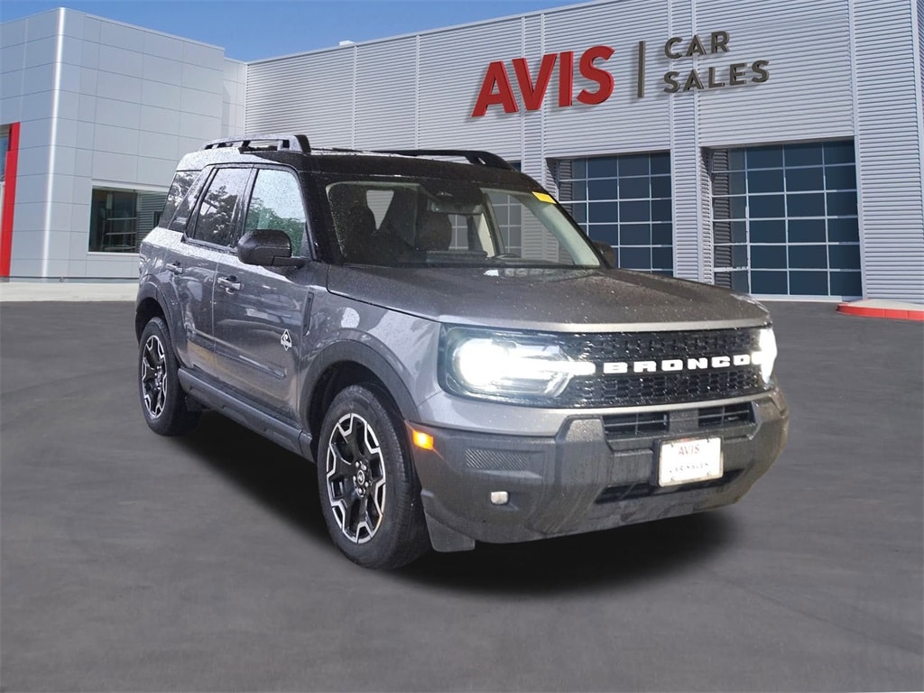 2025 Ford Bronco Sport Outer Banks photo 2