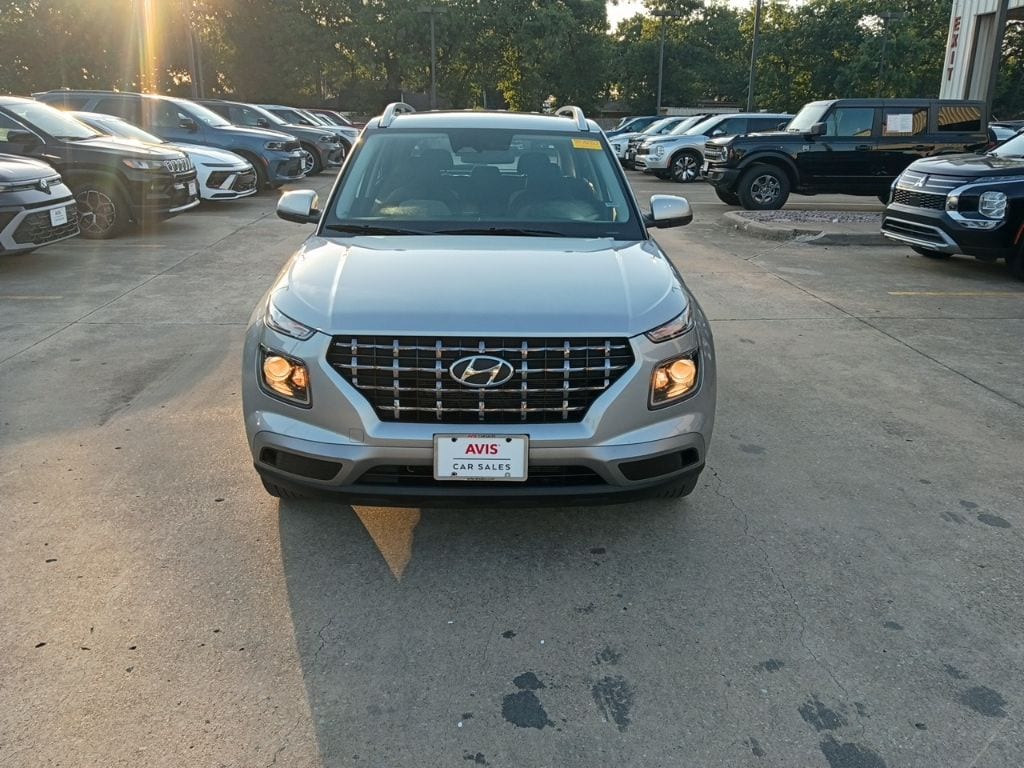 Thumbnail: 2025 Hyundai Venue - 5