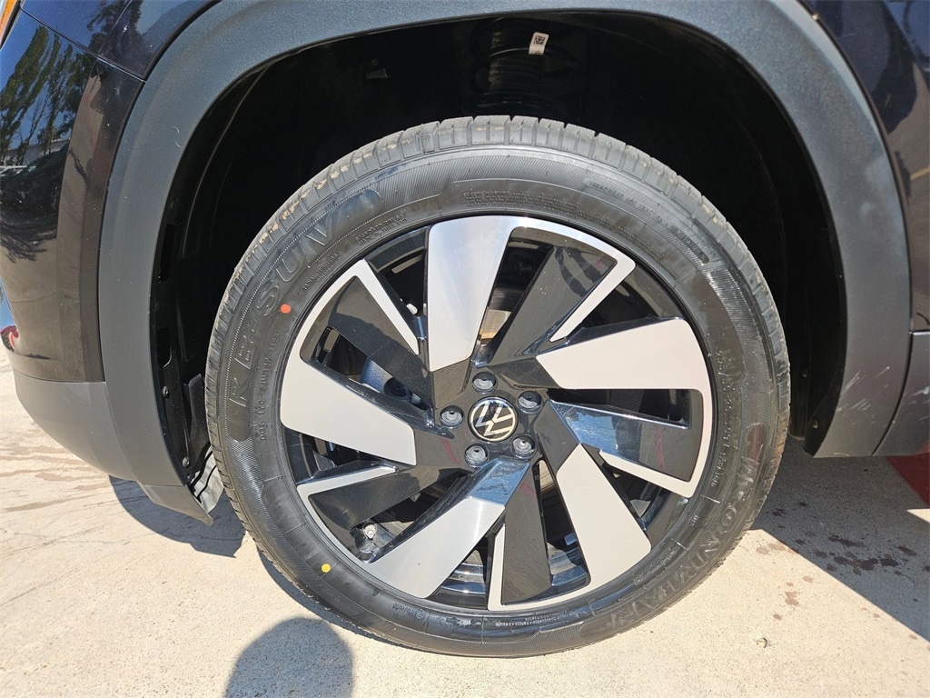 Thumbnail: 2025 Volkswagen Atlas - 30