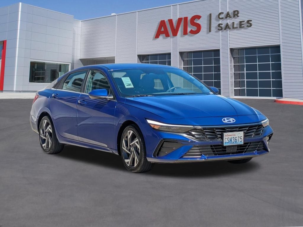 Thumbnail: 2025 Hyundai Elantra - 3