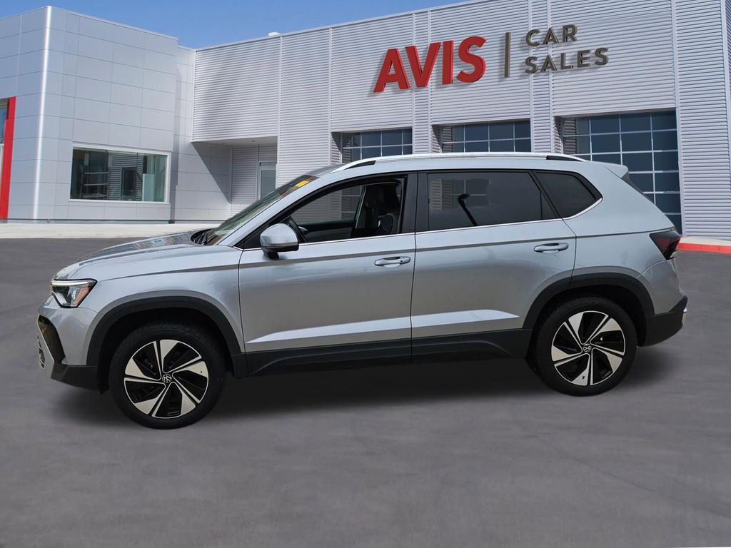 Thumbnail: 2025 Volkswagen Taos - 2