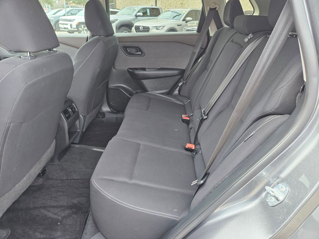 Thumbnail: 2023 Nissan Rogue - 27