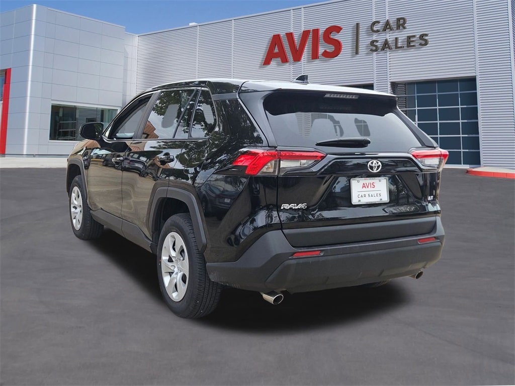 2025 Toyota RAV4 LE photo 2