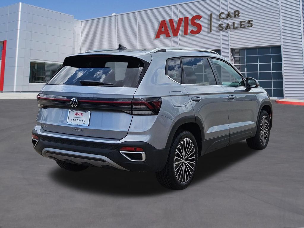 Thumbnail: 2025 Volkswagen Taos - 7