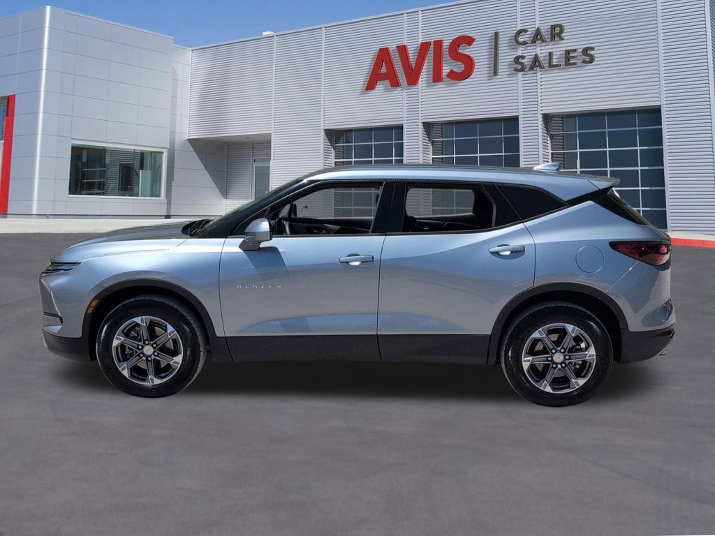 Thumbnail: 2025 Chevrolet Blazer - 10