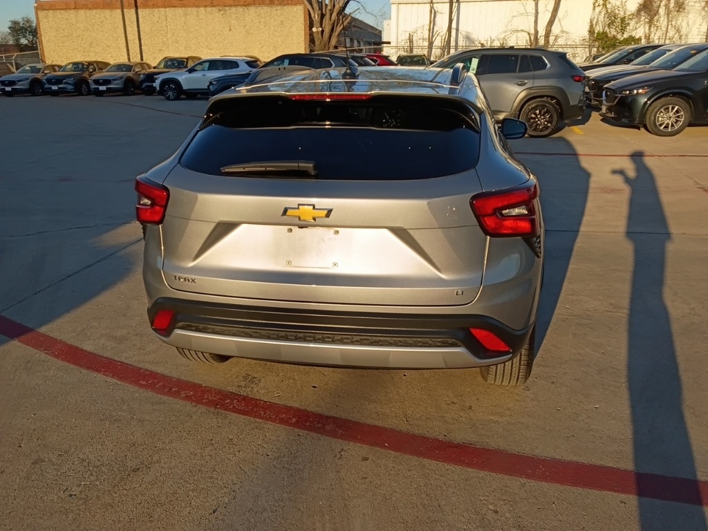 Thumbnail: 2025 Chevrolet Trax - 10