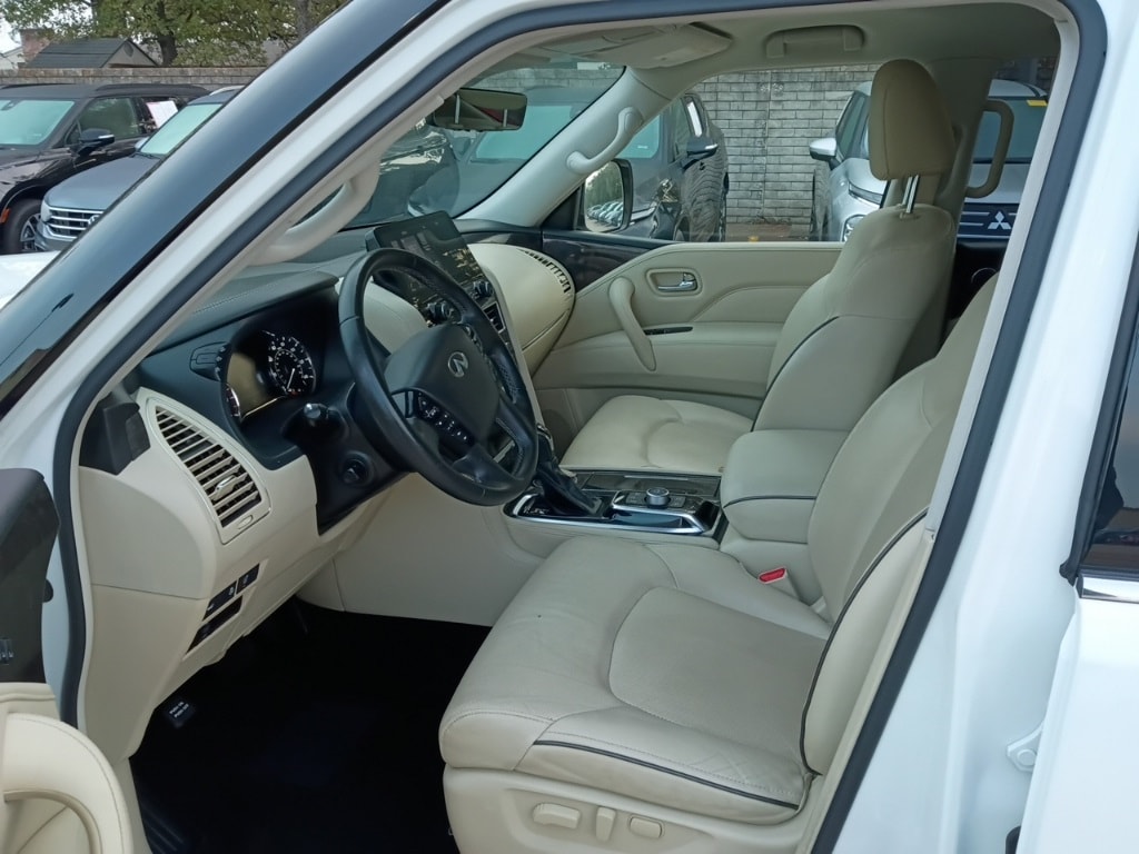 Thumbnail: 2023 INFINITI QX80 - 3