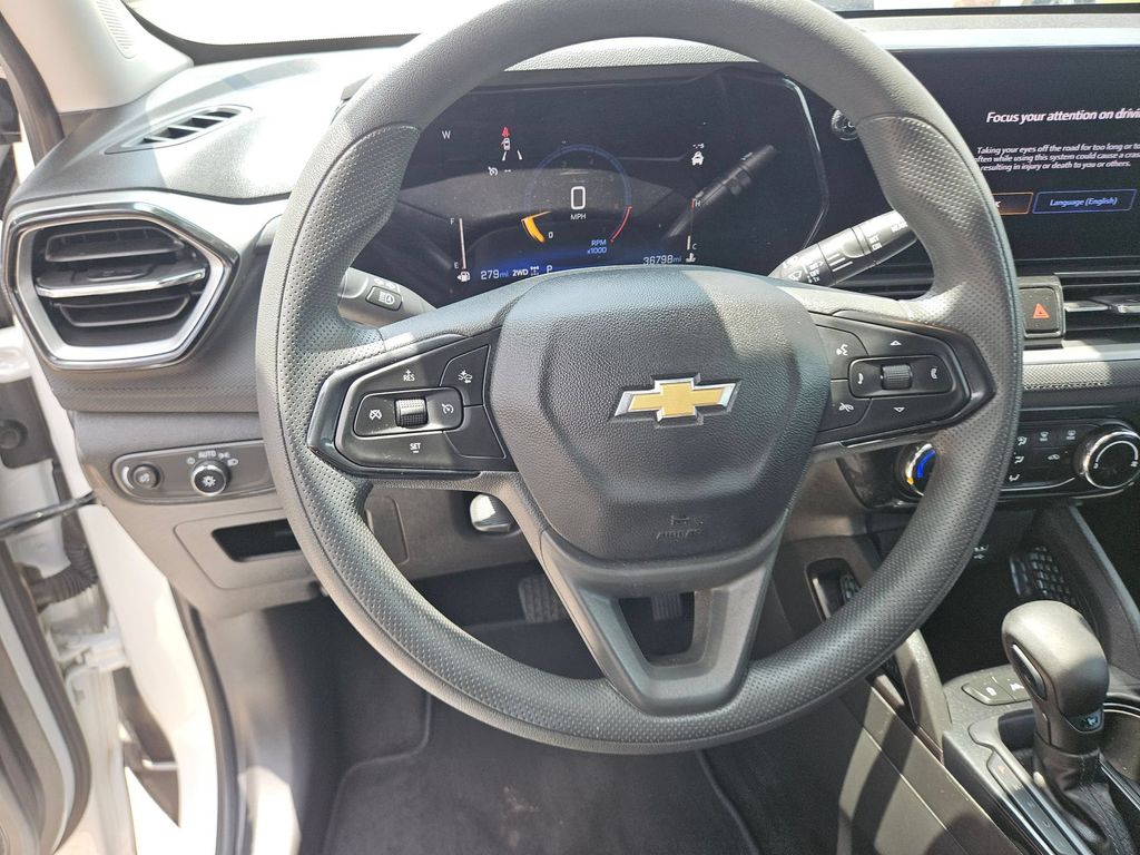 Thumbnail: 2025 Chevrolet TrailBlazer - 18