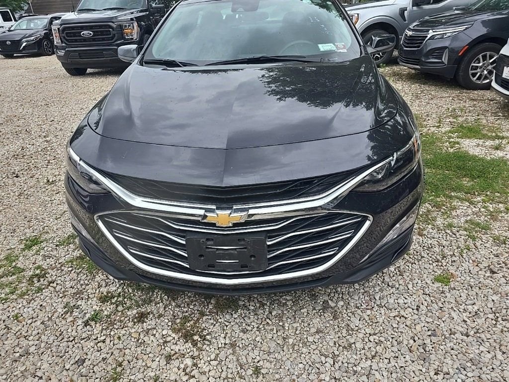 Thumbnail: 2023 Chevrolet Malibu - 2