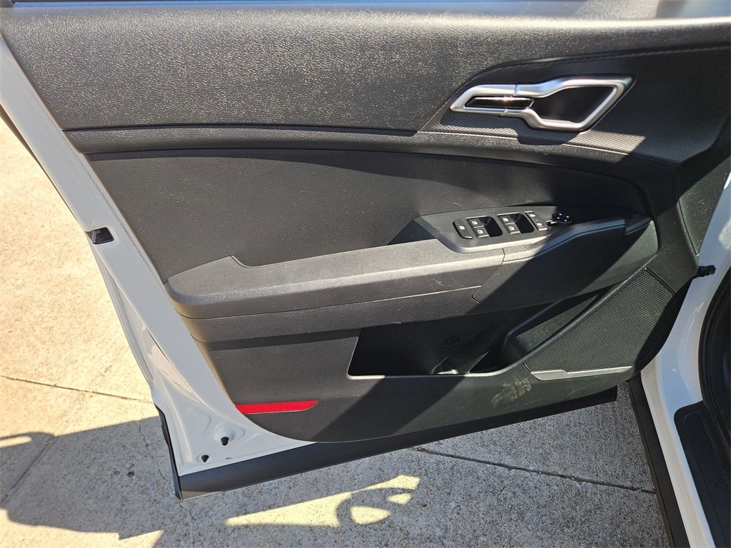 Thumbnail: 2024 Kia Sportage - 14