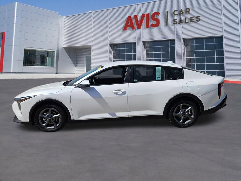 Thumbnail: 2025 Kia K4 - 2