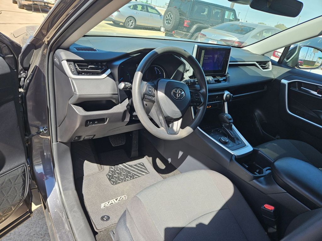 Thumbnail: 2025 Toyota RAV4 - 13