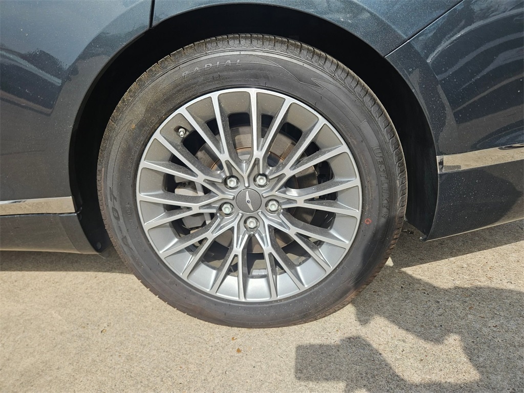 Thumbnail: 2023 Genesis G80 - 25