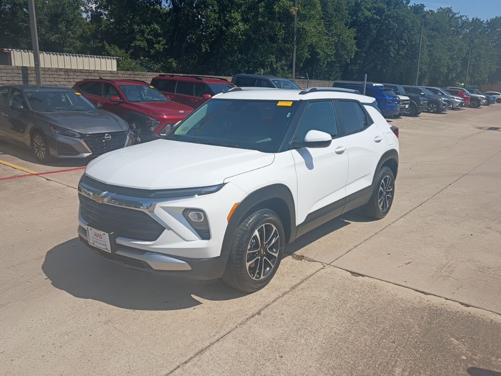 Thumbnail: 2025 Chevrolet TrailBlazer - 1