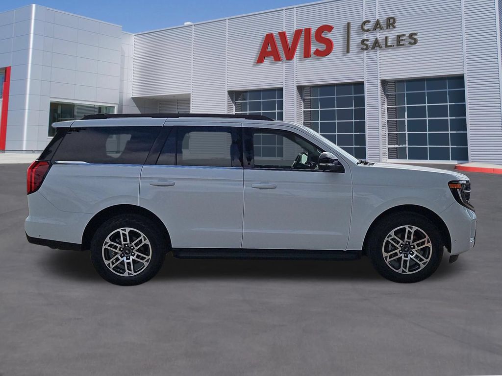 Thumbnail: 2025 Ford Expedition - 5