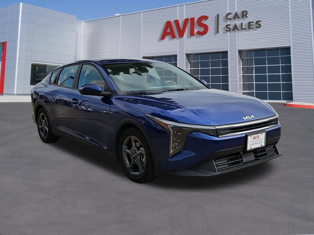 Thumbnail: 2025 Kia K4 - 3