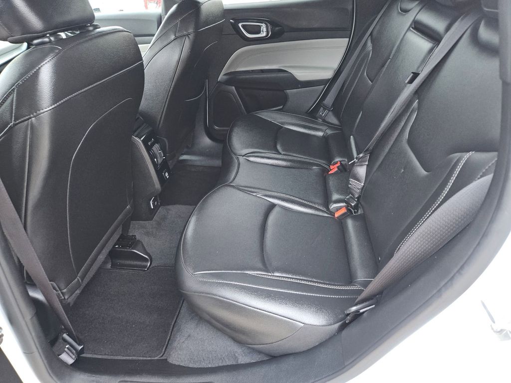 Thumbnail: 2025 Jeep Compass - 27