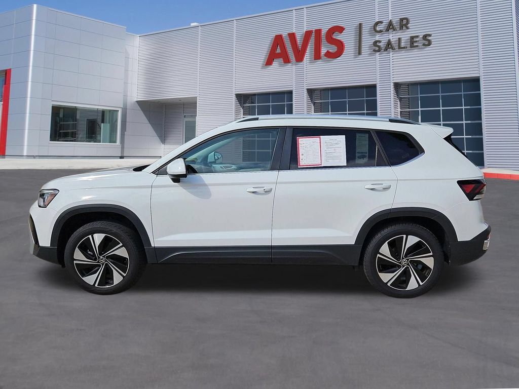 Thumbnail: 2025 Volkswagen Taos - 10