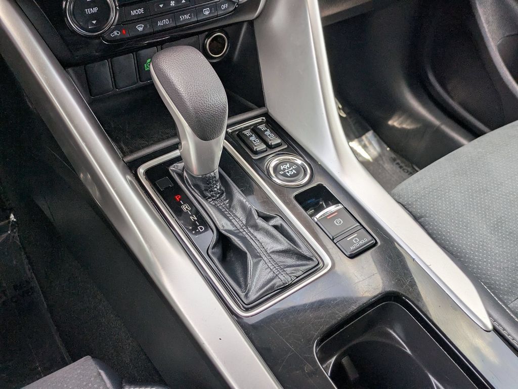 Thumbnail: 2025 Mitsubishi Eclipse Cross - 18