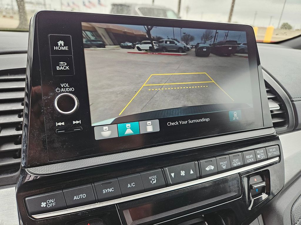 Thumbnail: 2025 Honda Odyssey - 21
