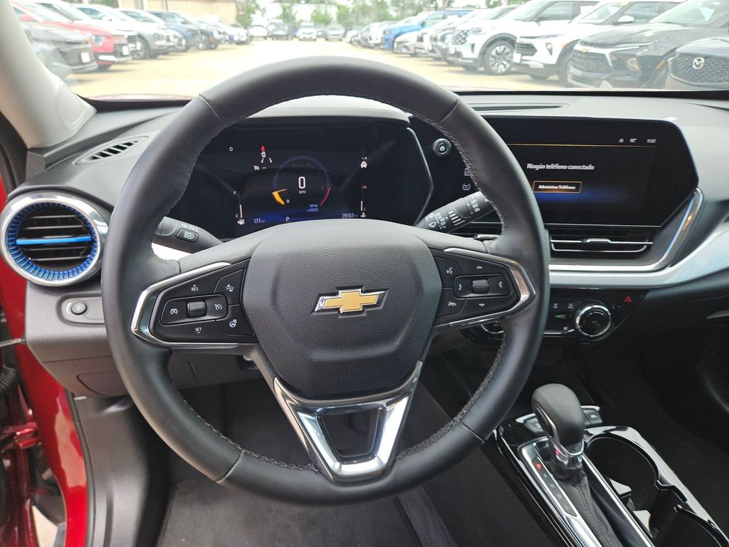 Thumbnail: 2025 Chevrolet Trax - 17