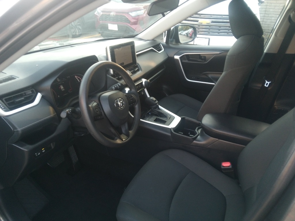Thumbnail: 2025 Toyota RAV4 - 9