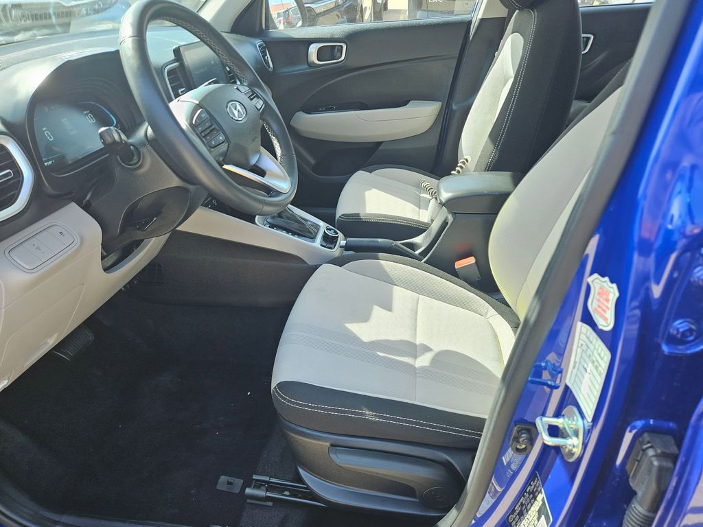 Thumbnail: 2025 Hyundai Venue - 11